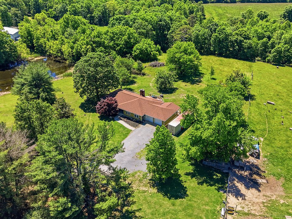 1st image of 936 Cowboy Sams Rd