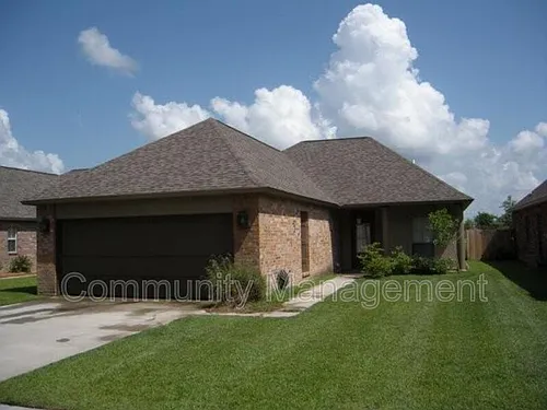 2969 Northbank Dr Photo 1