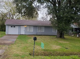 5165 Parkview Dr, Beaumont, TX 77705