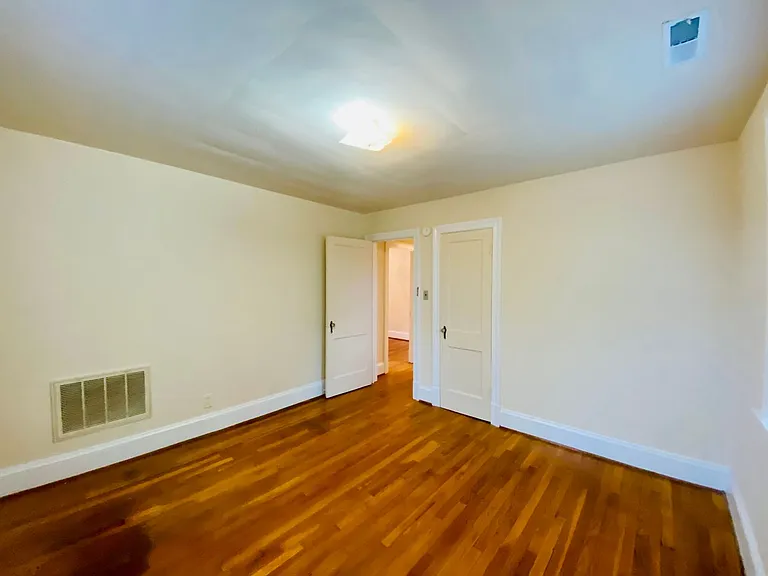 4208 Fitzhugh Avenue — Photo 27