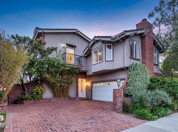 3rd image of 32116 Oakshore Dr