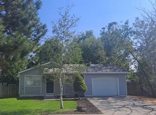2608 SW Evergreen Ave, Redmond, OR 97756