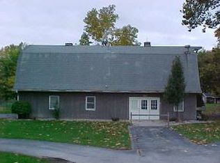 105 S Kenilworth Rd, Argos, IN 46501