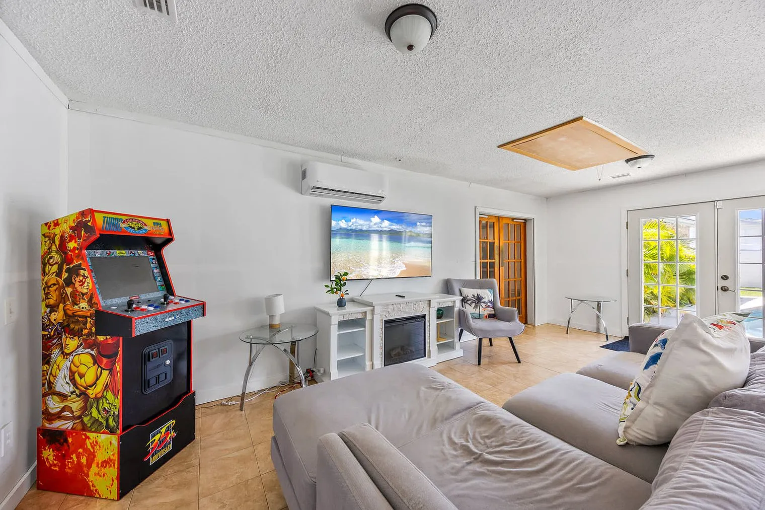 3 bed, 2.0 bath, 1786 sqft, $6,358 — Photo 1