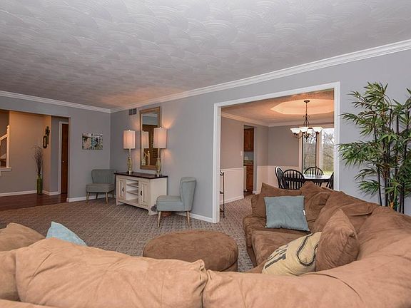 4th image of 7442 W Ivy Ct