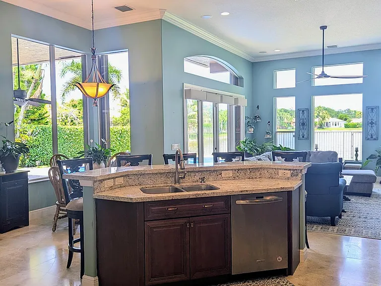 10640 Oak Meadow Ln — Photo 40