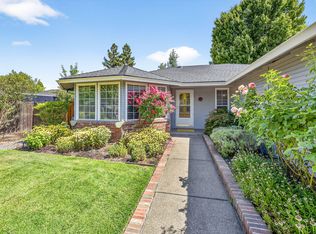 2575 Roberts Rd, Medford, OR 97504