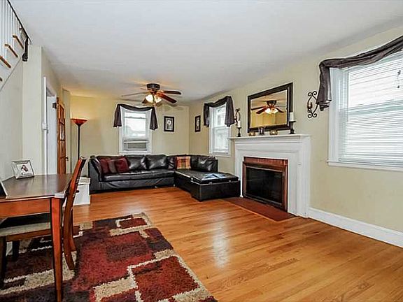 4th image of 83 Homewood Ave
