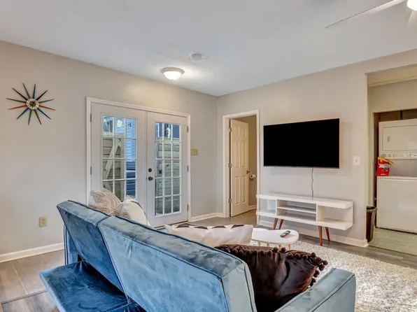 109 E Point Dr, Savannah, GA