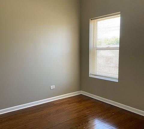 4th image of 1519 N Linder Ave #2