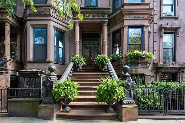 Sold by Douglas Elliman | media 2