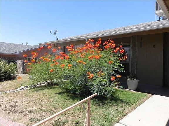 3rd image of 647 El Parque Dr
