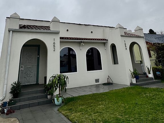 2nd image of 1652 Leighton Ave