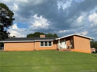 716 20th St NW, Hickory, NC 28601