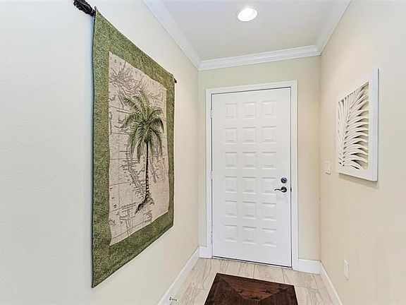 4th image of 6041 Clubside Dr