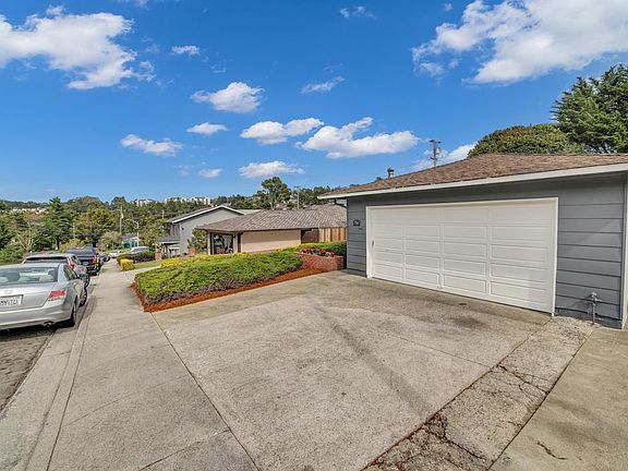 2nd image of 3561 Highland Dr