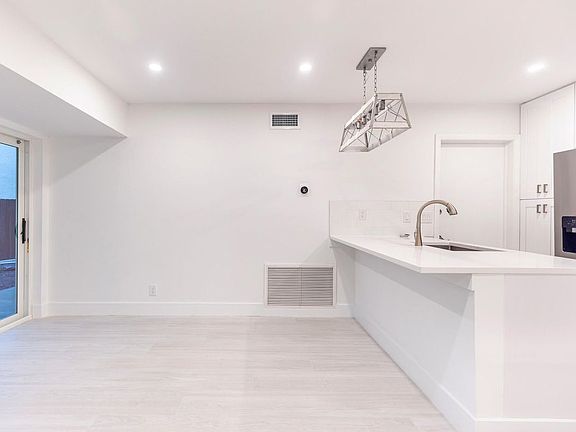 3rd image of 7860 Stanway Pl W