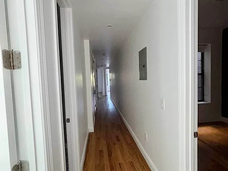 70 Herkimer St #4 — Photo 10