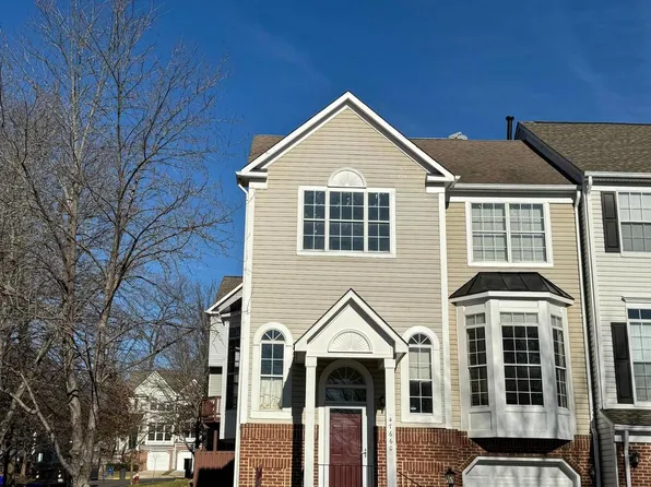 47660 Woolcott Sq, Sterling, VA 20165