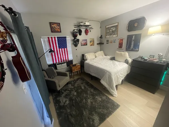2514 W Macarthur Blvd Unit A, Santa Ana, CA 92704
