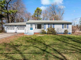 12 Pinecrest Dr, Essex Jct, VT 05452