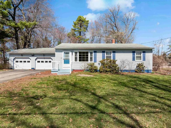 12 Pinecrest Drive, Essex, VT 05452