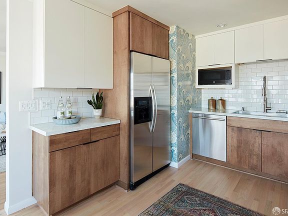 4th image of 4367 25th St #B