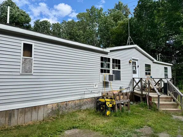 295 Todds Corner Road, Saint Albans, ME 04971