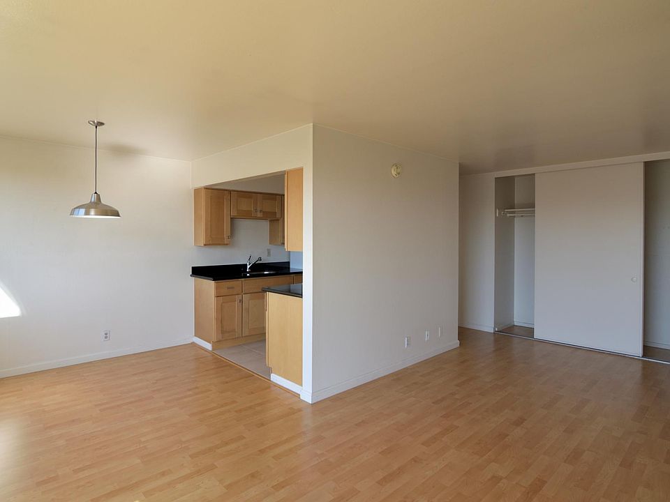 1st image of 675 25th Ave APT 303