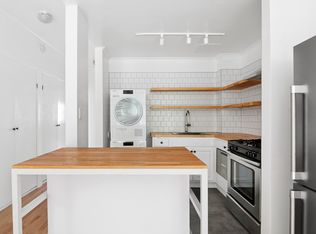 282 Carlton Ave APT 3, Brooklyn, NY 11205