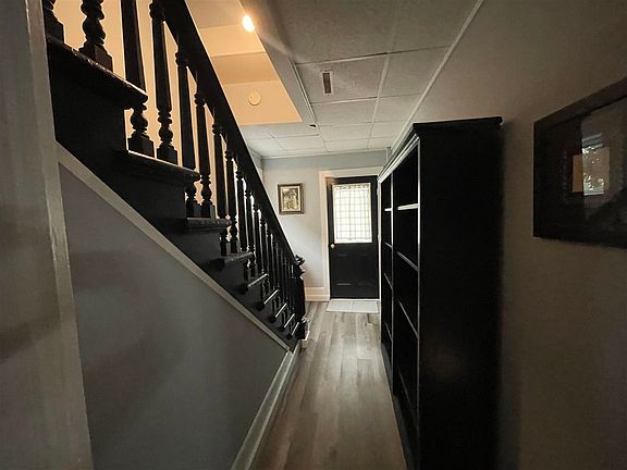 2nd image of 208 S Bailey St