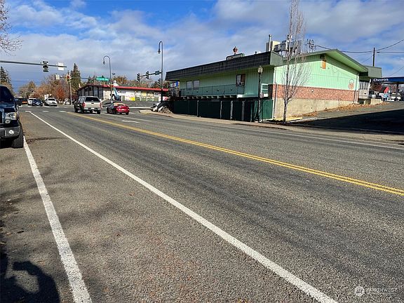 5th image of 705 1/2 N Water Street