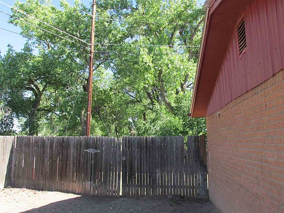 5th image of 502 E Winesap Dr
