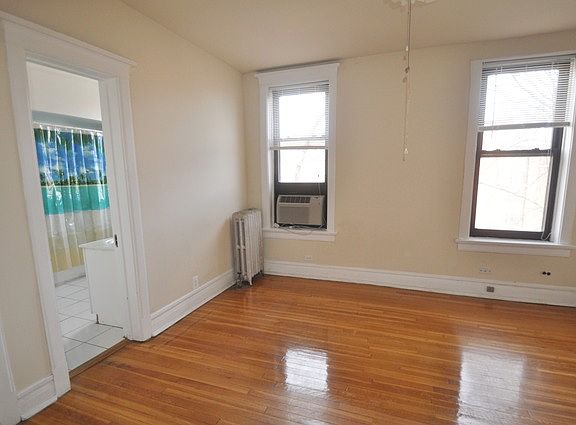 5th image of 5200 S Ingleside Ave #3