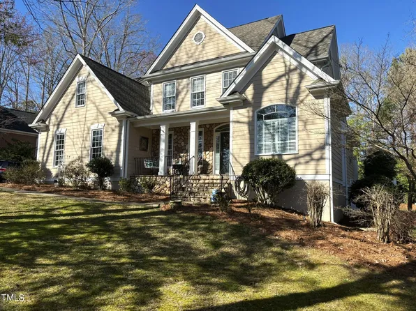 5101 Sunset Fairways Dr, Holly Springs, NC 27540