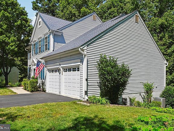 2nd image of 2024 Old Willow Way