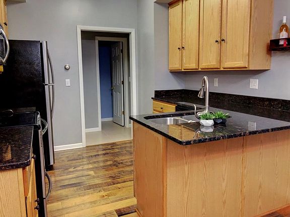 5th image of 1205 Eloise St Unit 4