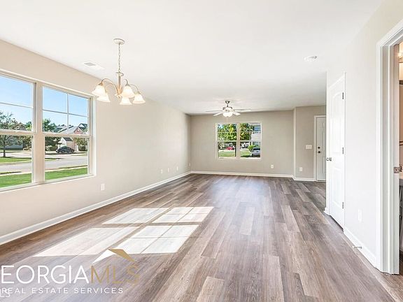 3rd image of 2555 Marlin Dr