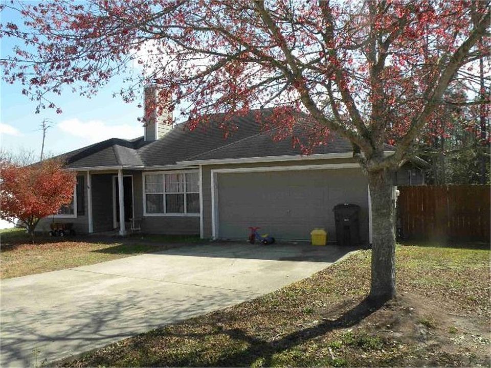 1st image of 231 Sandalwood Cir