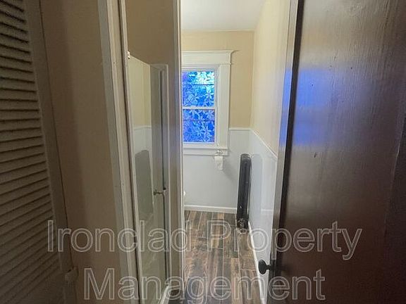 3rd image of 47 Bingham St Unit 49