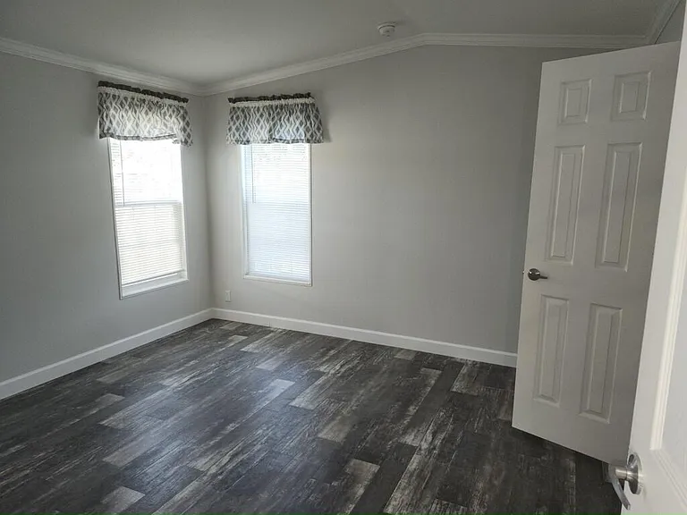 43 Lake Griffin Dr #22 — Photo 12
