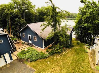 N1416 W Stratton Rd, Waupaca, WI 54981