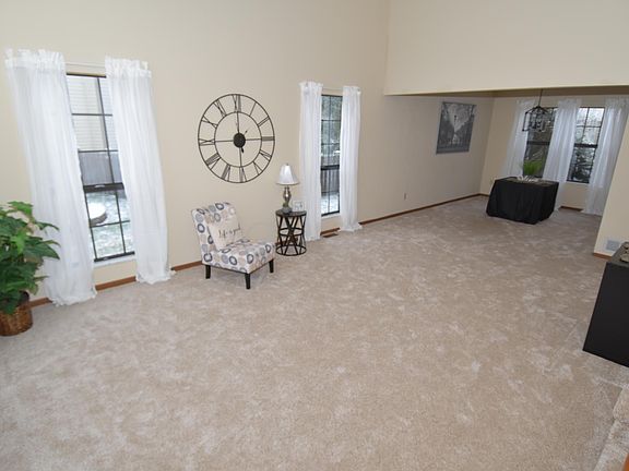 4th image of 1068 Morningstar Ct