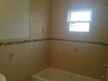 4th image of 107 Franklin Pl
