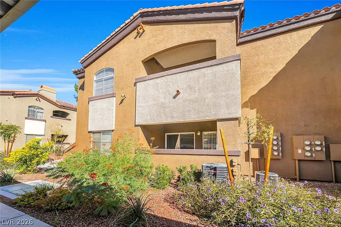 2 bed, 2.0 bath, 1131 sqft, $1,450 — Photo 3