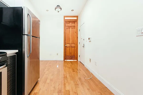 Rented by Nooklyn NYC LLC | media 25