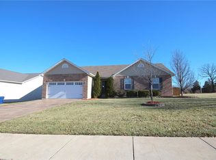 202 Stephen Trl, Wright City, MO 63390