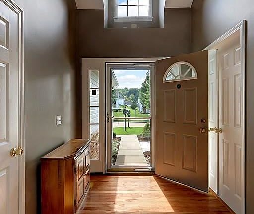 5th image of 5430 Peachtree Ln