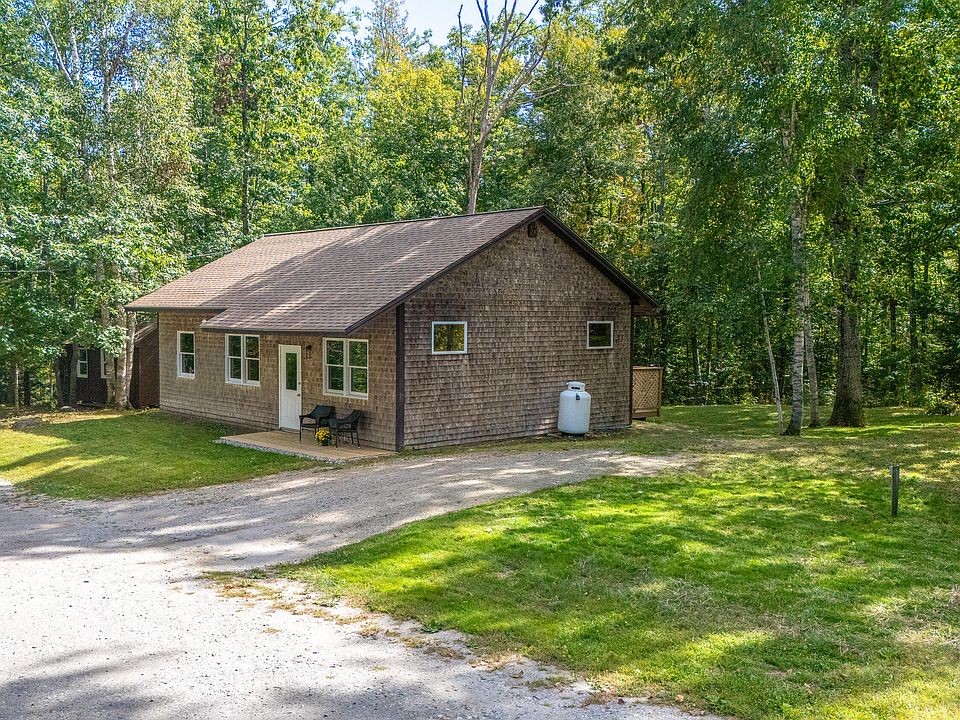 1st image of 326 Gibbs Road