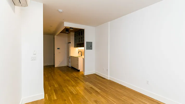 Rented by Nooklyn NYC LLC | media 29
